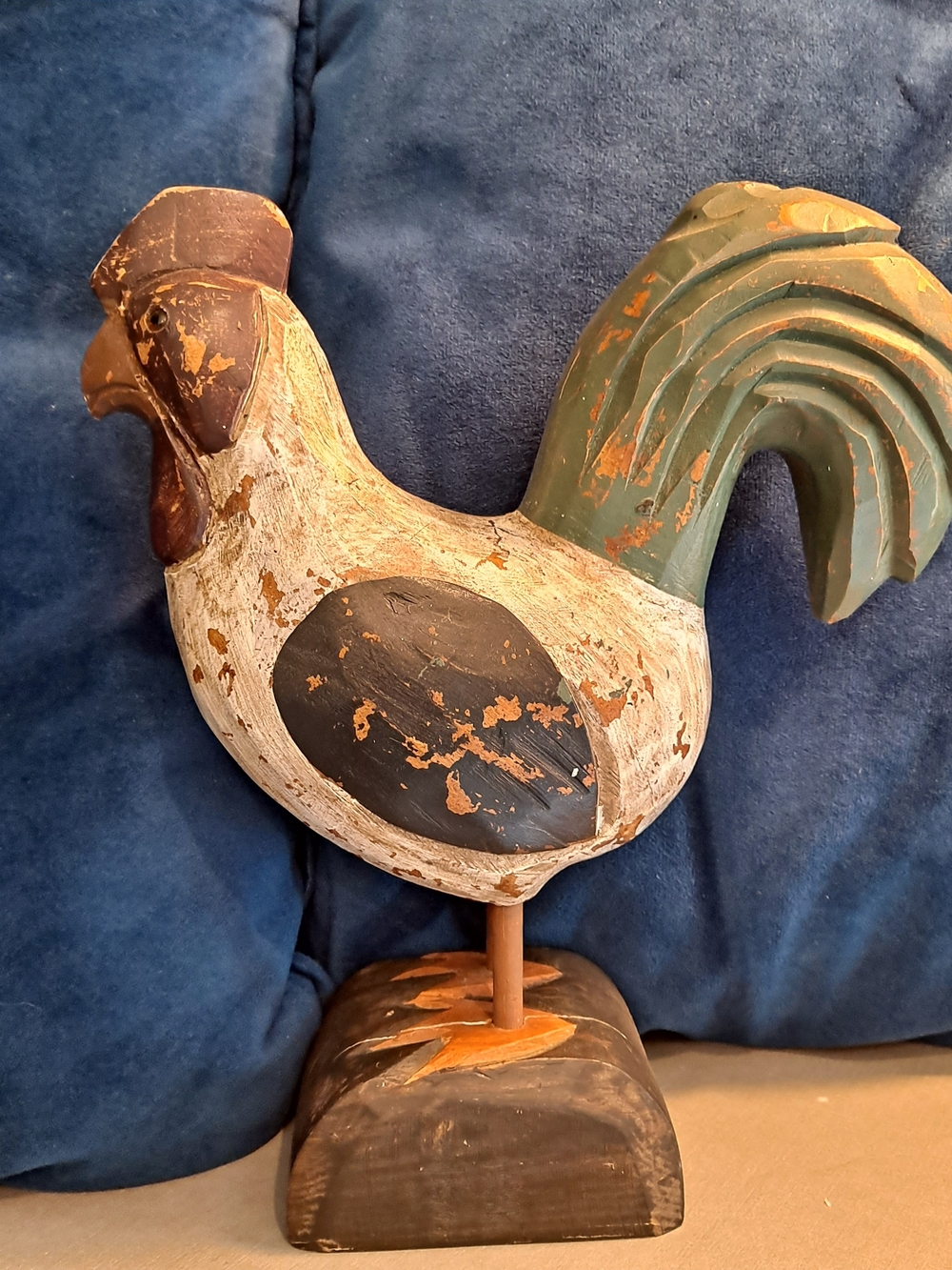 Artisan Handcarved Hand-Painted Distressed Rooster Sculpture White Green Brown